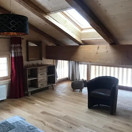 Au Pré Des Chevaux Bed & Breakfast