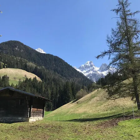 Au Pré Des Chevaux