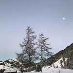 Au Pre Des Chevaux 3*