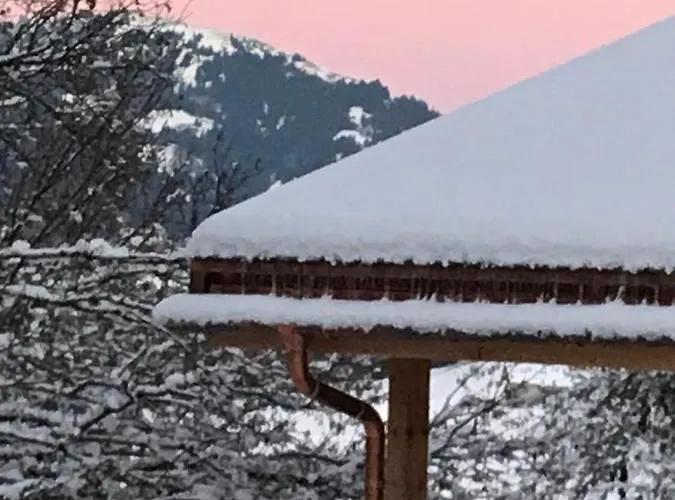 Au Pre Des Chevaux 代堡